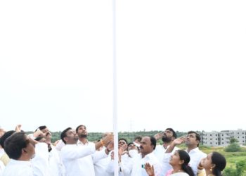 ప్రజలకు స్వాతంత్ర దినోత్సవ శుభాకాంక్షలు చెప్పిన ఎమ్మెల్యే