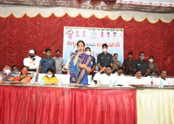 తాండూరులో మంత్రి సబితారెడ్డి పర్యటన