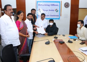 ఎమ్మెల్సీగా నామినేషన్‌ వేసిన పట్నం మహేందర్‌ రెడ్డి