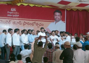 అన్నదాతలకు అండగా ప్రజాబంధు అగ్రికల్చర్ టీం..