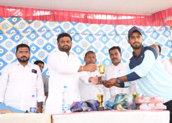 రూ.10 కోట్లతో స్టేడియం ఏర్పాటు చేస్తాం: ఎమ్మెల్యే పైలట్