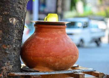 ప్రజల దాహార్తిని తీర్చేందుకు చలివేంద్రాలు ఏర్పాటు చేస్తాం..